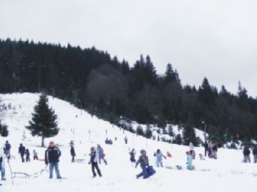 Kommandón hóünneppel csalogatják a  vendégeket   Bokor Gábor felvétele (archív)