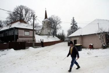 A templomot freskótöredékek, kazettás mennyezet ékesíti  Albert Levente felvételei