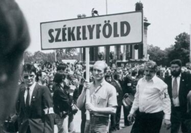 1988. június 27-én Székelyföldért is tüntettek Buda­pesten