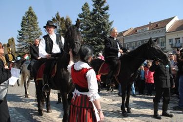 Lóháton Tamás Sándor és Semjén Zsolt