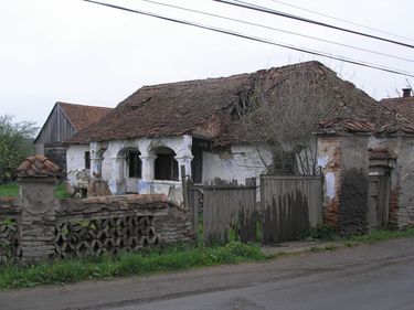 Az Árkádos Ház. Demeter Zoltán archív felvétele