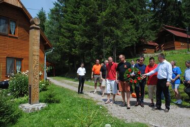 Koszorúznak a bálványosi szabadegyetem alapítói