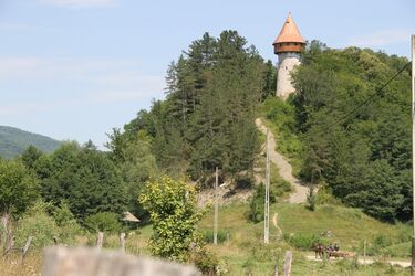 A felújított Csonka-torony vonzza a turistákat, szálláshelyekre lenne szükség.  Albert Levente felvételei