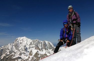 Előd és Gabriella a Grandes Jorasses legmagasabb csúcsán (4208 m)