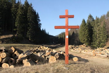 Kettős kereszt a Mogyorós-patak szádánál