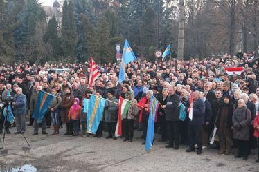 A tavaly decemberi tüntetéseken a résztvevők többször elénekelték a magyar himnuszt