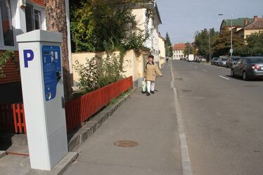 Parkolóautomaták a Gödri Ferenc utcában. Albert Levente felvétele