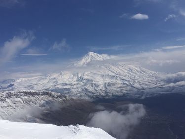 Madártávlatból a Damavand