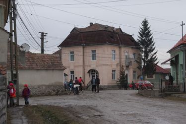 Felsőrákoson korszerűsítik az utat. Fotó: Albert Levente