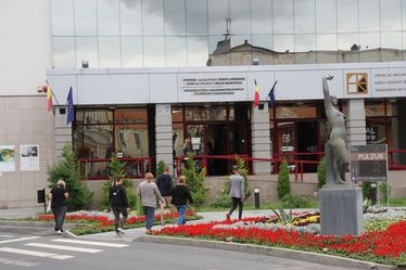 A sepsiszentgyörgyi adóhivatal – minőségi ügyintézést remélnek. Fotó: Albert Levente