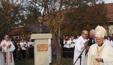 Gábor atya munkásságát egykori osztálytársa, Tamás József püspök méltatta. A szerző felvétele