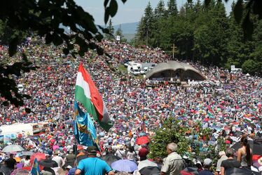 Várhatóan zarándokok százezrei látogatnak el a csíksomlyói nyeregbe. Albert Levente felvétele