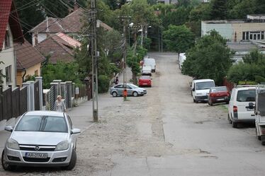 A Táncsics Mihály utca olyan, mint a ,,szántóföld”. Albert Levente felvétele