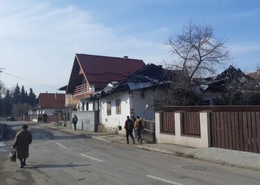 A romos épület a járókelőkre is veszélyt jelent. A szerző felvétele