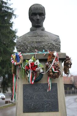 Kőrősi Csoma Sándor mellszobra Csomakőrösön. Fotó: Albert Levente