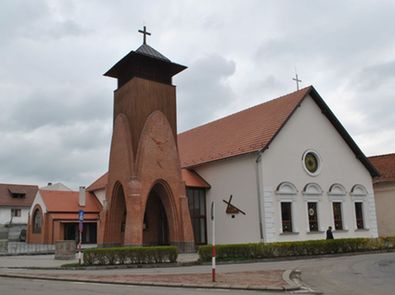 Új plébános érkezik a Boldog Özséb-templomba. A szerző felvétele