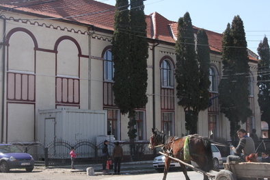 Az árapataki Romulus Cioflec Általános Iskola. Fotó: Albert Levente