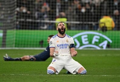  Karim Benzema mesterhármasa továbbjutást jelentett. Fotó: AFP / Gabriel Bouys