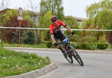 Szoros befutó döntött, Molnár ismét győzött (Hegyi-kerékpározás)