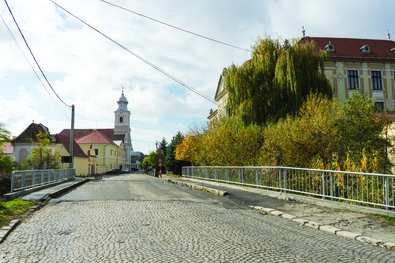 A Kanta utcában egészen a hídig aszfaltoznak majd. A szerző felvétele