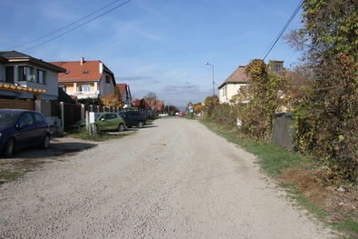 A Szegfű utca is megújul. Fotó: Albert Levente