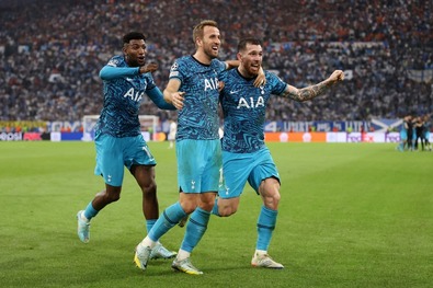 A továbbjutást ünneplik a Tottenham játékosai. Fotó: Facebook / UEFA Champions League