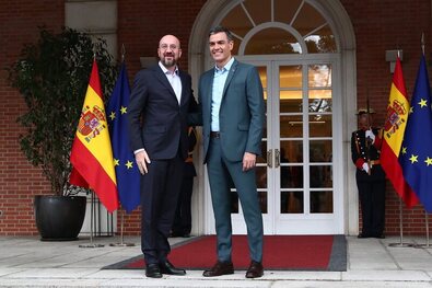 Charles Michel, az Európai Tanács elnöke és Pedro Sánchez spanyol kormányfő. Fotó: Facebook / Pedro Sánchez Pérez-Castejón