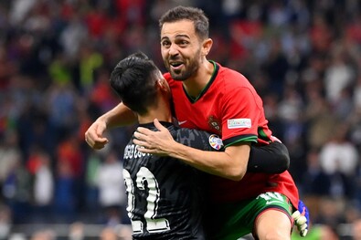 Diogo Costa és Bernardo Silva ünnepli a továbbjutást. Fotó: Facebook / UEFA EURO 2024