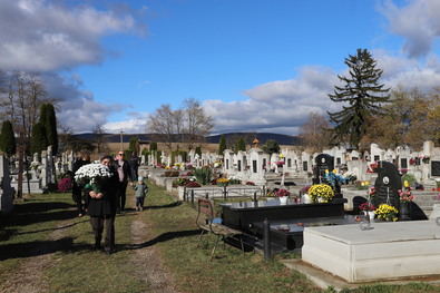 Menjünk, találkozzunk (Halottak napja)