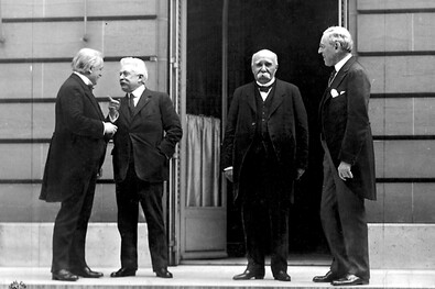 A trianoni szerződést tető alá hozó „Négy Nagy”: David Lloyd George brit miniszterelnök, Vittorio Emanuele Orlando olasz kormányfő, Georges Clemenceau francia miniszterelnök és Thomas Woodrow Wilson amerikai elnök 1919-ben. Fotó: Wikipedia / Edward N. Jac